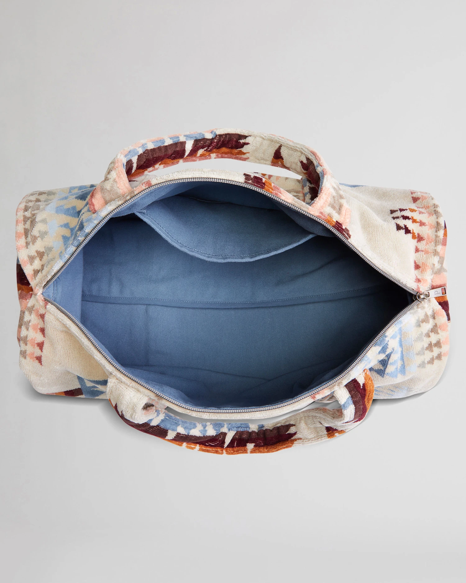 Pendleton TERRY CLOTH DUFFEL 5 Pendleton TERRY CLOTH DUFFEL - Image 3