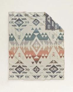 Pendleton AGATE BEACH BLANKET