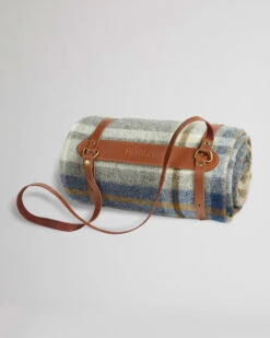 Pendleton MOTOR ROBE WITH LEATHER CARRIER 7 Pendleton MOTOR ROBE WITH LEATHER CARRIER -Pendleton Sales Store 71376 53597 ALT2