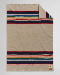 Pendleton YELLOWSTONE NATIONAL PARK THROW WITH CARRIER
