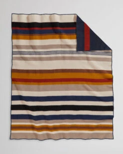 Pendleton BRIDGER WOOL THROW WITH CARRIER -Pendleton Sales Store 74281 53602 ALT4